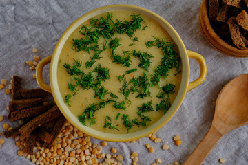 Pea soup and rye bread crumbs