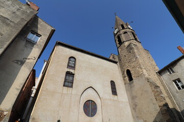 Fototapeta premium La chapelle de Trachin, construite au 14 ème siècle, vue de l'extérieur, ville de Annonay, département de l'Ardèche, France
