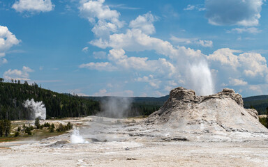 The amazing natural beauty of Yellowstone National Park.