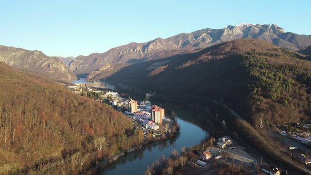 「Calimanesti」の写真素材 207件の無料イラスト画像 Adobe Stock