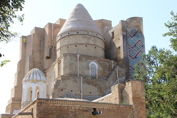 ウズベキスタンのドルッサオダット建築群