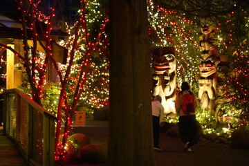 ライトアップ　デコレーション　光　アート　観光地