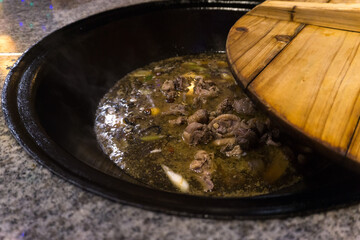 鉄鍋炖	
