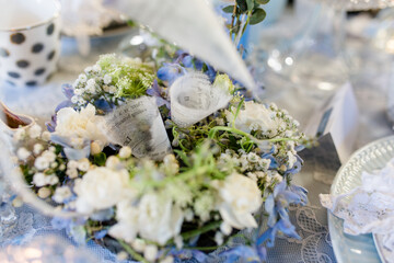 Gedeckter Tisch für eine Hochzeit und Muttertag Festival 