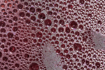 Gouttes d’eau sur vitre