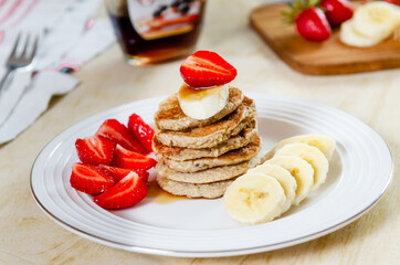 banana oat pancakes