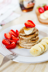banana oat pancakes
