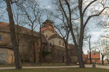 Poagustiański zespół klasztorny w mieście Żagań.