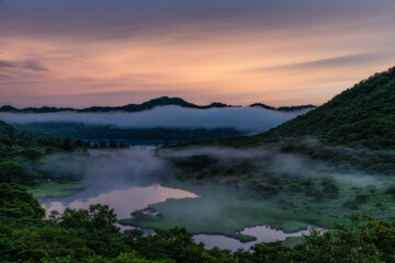 Obraz premium 鳥居峠から望む覚満淵①（オートン効果）