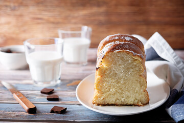 Pull Apart Bread with chocolate drops and powdered sugar