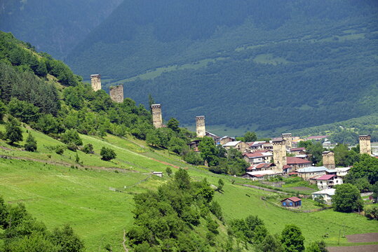 Mestia is a city in Georgia, located in the Samegrelo-Zemo Svaneti region, located at the foot of Mount Ushba. Characteristic of the area and the city are the dozens of watchtowers.