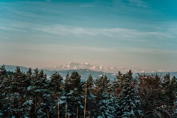 Cercles muraux Forêt dans le brouillard Panorama, zimowy krajobraz z widokiem na góry, małopolska., powiat nowosądecki