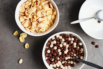 Cornflakes and chocolate balls.