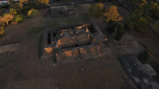 Pir&aacute;mide de Teopanzolco en Cuernavaca Morelos