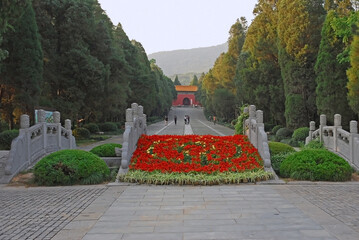 China, Nanjing the way to the  Ming Xiao Ling Mausoleum. - 419257799