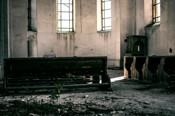 alte Kirchenruine