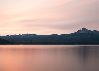 sunrise at diamond lake