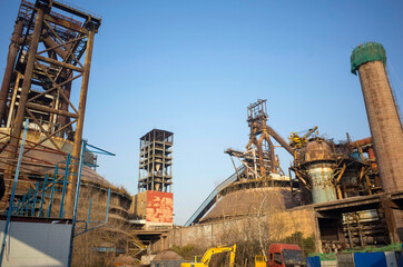 Fototapeta na wymiar blast furnace in steel factory