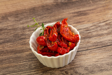 Sun-dried tomato in olive oil