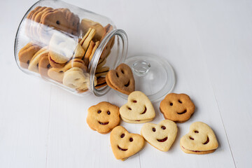 happy smiley faces cookies jar 