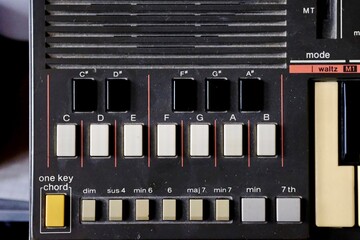 Detail eines kleinen Vintage Keyboards