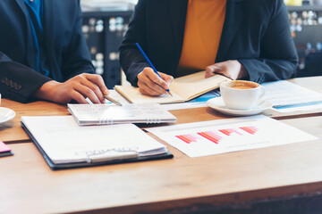 Obraz premium Multi Ethnics Teamwork Collaboration Team Meeting Communication concept in Business people Working Together Conference Room. Diversity Partner Business Meeting brainstorming together Businessman Team