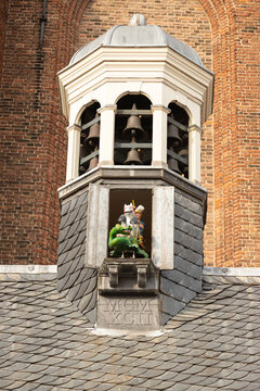 Saint George and the dragon on the Boterwaag on the  Hof in Amersfoort