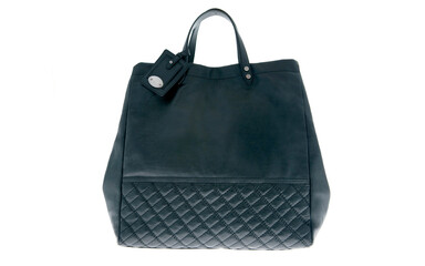 Fashionable hand bag for woman.