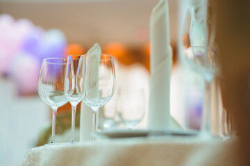 empty glasses and napkins