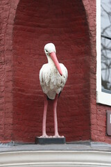 Statue of White Stork in Amsterdam, Gevelbeeld Ooievaar in Amsterdam