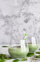 Smoothie with spinach, kiwi and yogurt. Chia seeds. Detox menu. The keto diet.