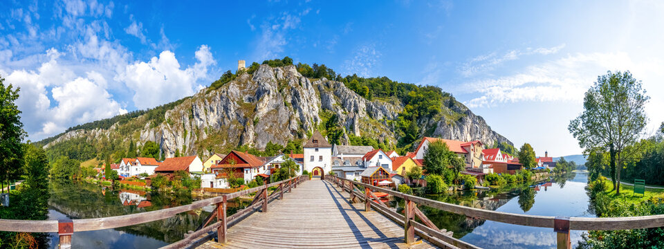 Panorama, Alte Holzbr&uuml;cke, Essing, Altm&uuml;hl, Bayern, Deutschland 