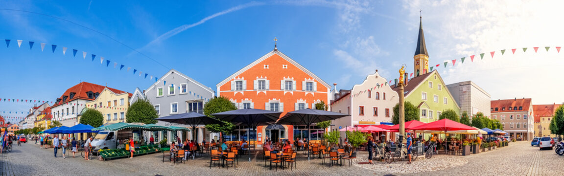 Marktplatz, Kelheim, Bayern, Deutschland 