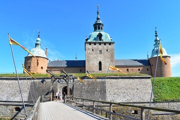 Kalmar Castle is one of the most significant works of the Northern European Renaissance fortification art, located in the Swedish town of Kalmar and is separated from the Baltic coast by a canal. © PRANGKUL