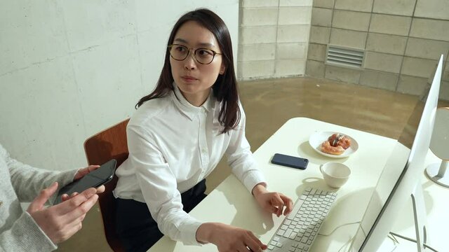 An Asian Businesswoman in the ofice