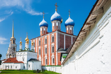 Fototapeta na wymiar Ryazan Kremlin is an architectural monument. Summer landscape against a blue sky