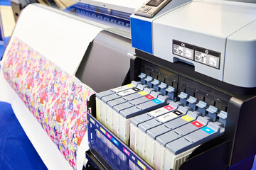 Sublimation wide printer for textiles and advertising