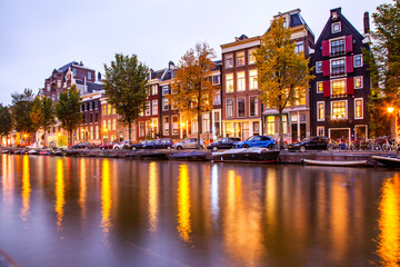 Fototapeta na wymiar beautiful cityscape of Amsterdam canals, Netherlands