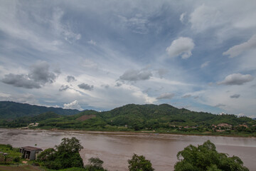 The beauty of the mountains along the Mekong River