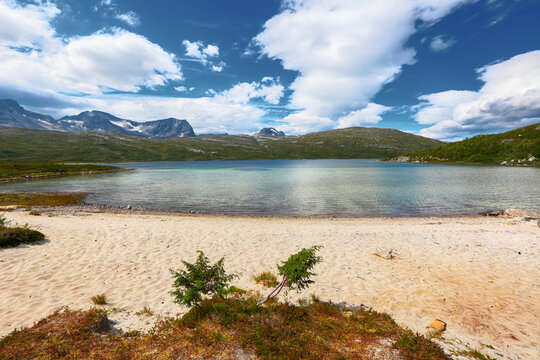 Lake Tovatna, Norway