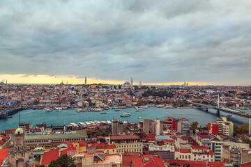 Fototapeta premium View of the historic district of Istanbul and the Bosphorus.