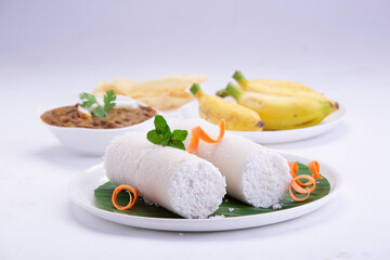 Puttu_white plate_white BG
