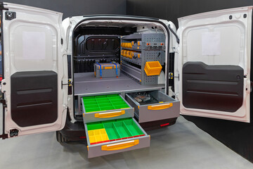 Mobile Workshop Van © markobe