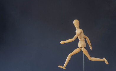 Perfil de figura humana de madera 