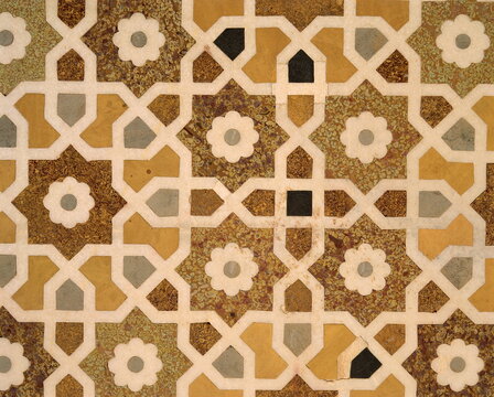 Detail of Itmad ud Daulah's tomb, Agra, Uttar Pradesh state
