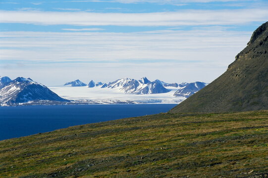 Gronfjorden near Barentsburg, Spitsbergen, Svalbard, Arctic, Norway
