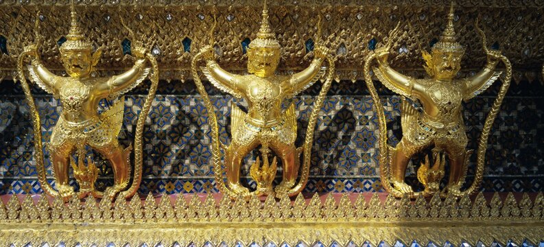 Detail of the exterior of Wat Phra Kaew (Wat Phra Kaeo) (Wat Phra Keo), Temple of the Emerald Buddha, Grand Palace, Bangkok
