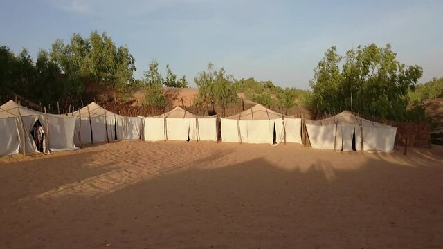 campement dans le d&eacute;sert de Lompoul au S&eacute;n&eacute;gal