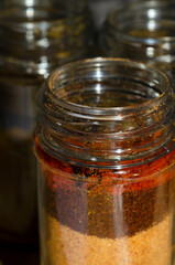 SPICE JARS/RED TOPS