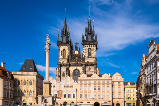 Altst&auml;dter Ring mit Mariens&auml;ule und Teynkirche, Prag